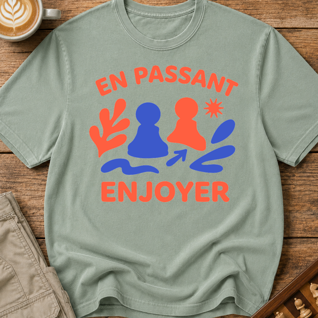 En Passant Enjoyer T-Shirt